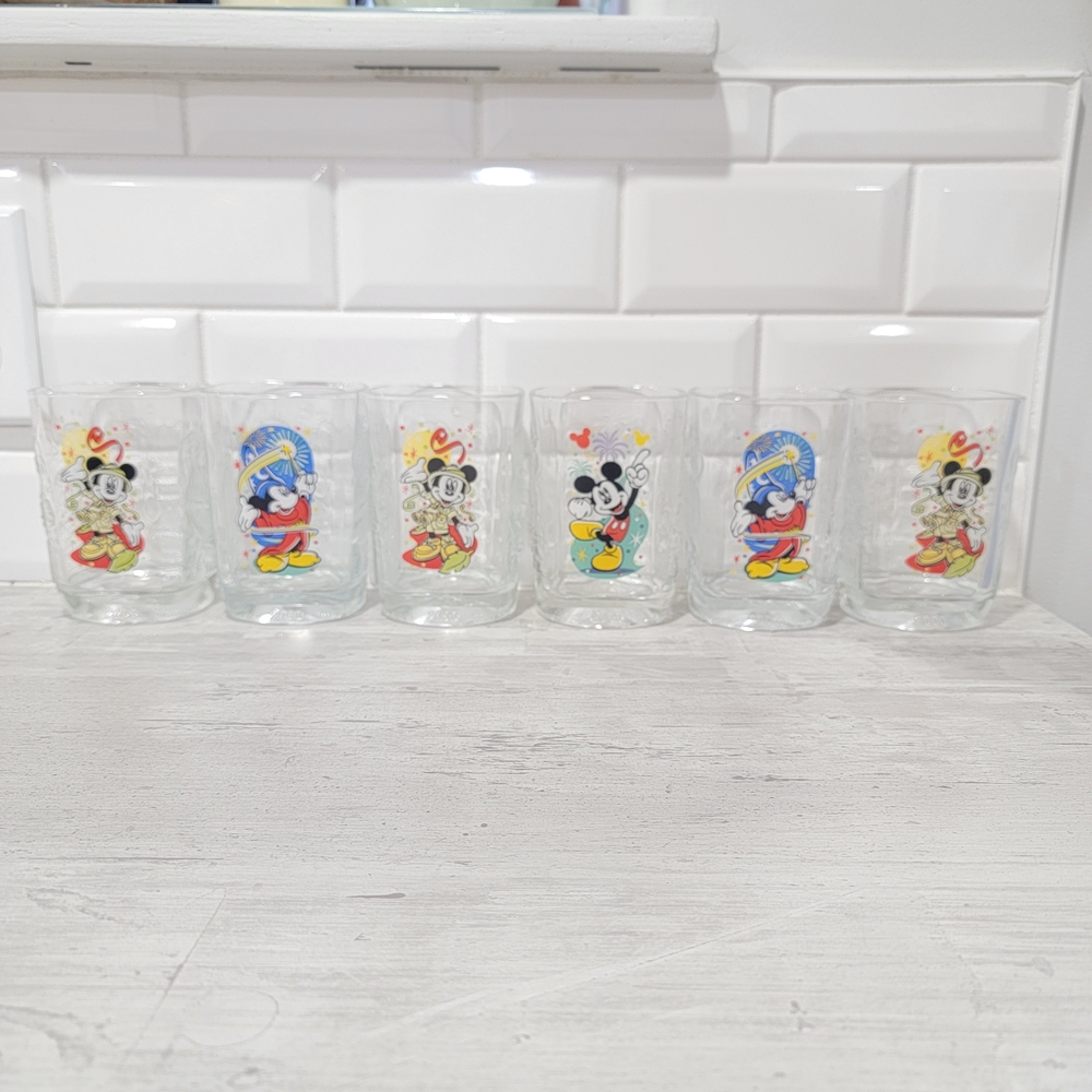 Vintage Y2K Walt Disney World 2000 McDonald’s Millennium Celebration Glass Cups